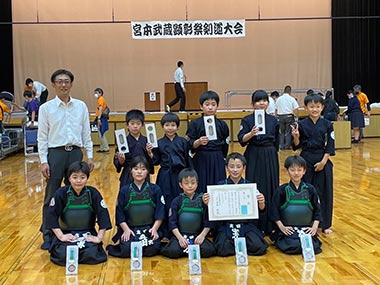 宮本武蔵顕彰祭少年剣道大会　小学生団体